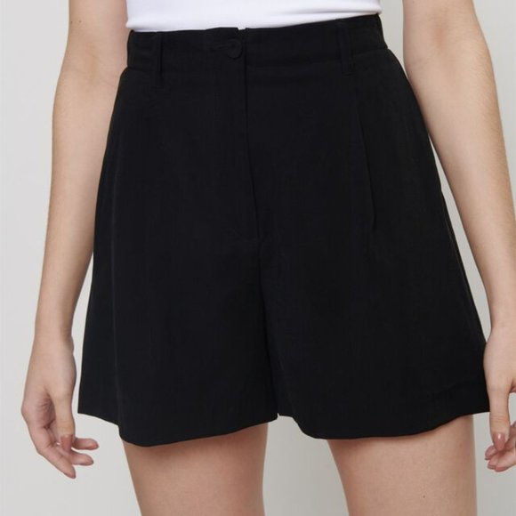 ✨NWT✨ (XS) Black high-rise bermuda shorts - Picture 3 of 4
